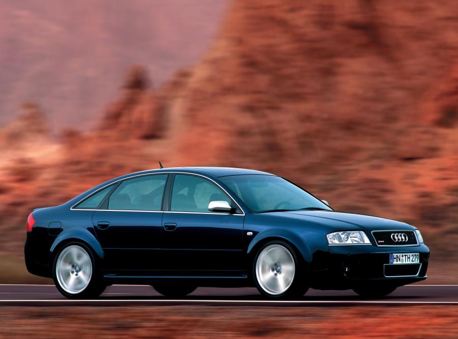  Audi RS6 Sedan (4B, C5) 2002 года  (фото 2 из 16)